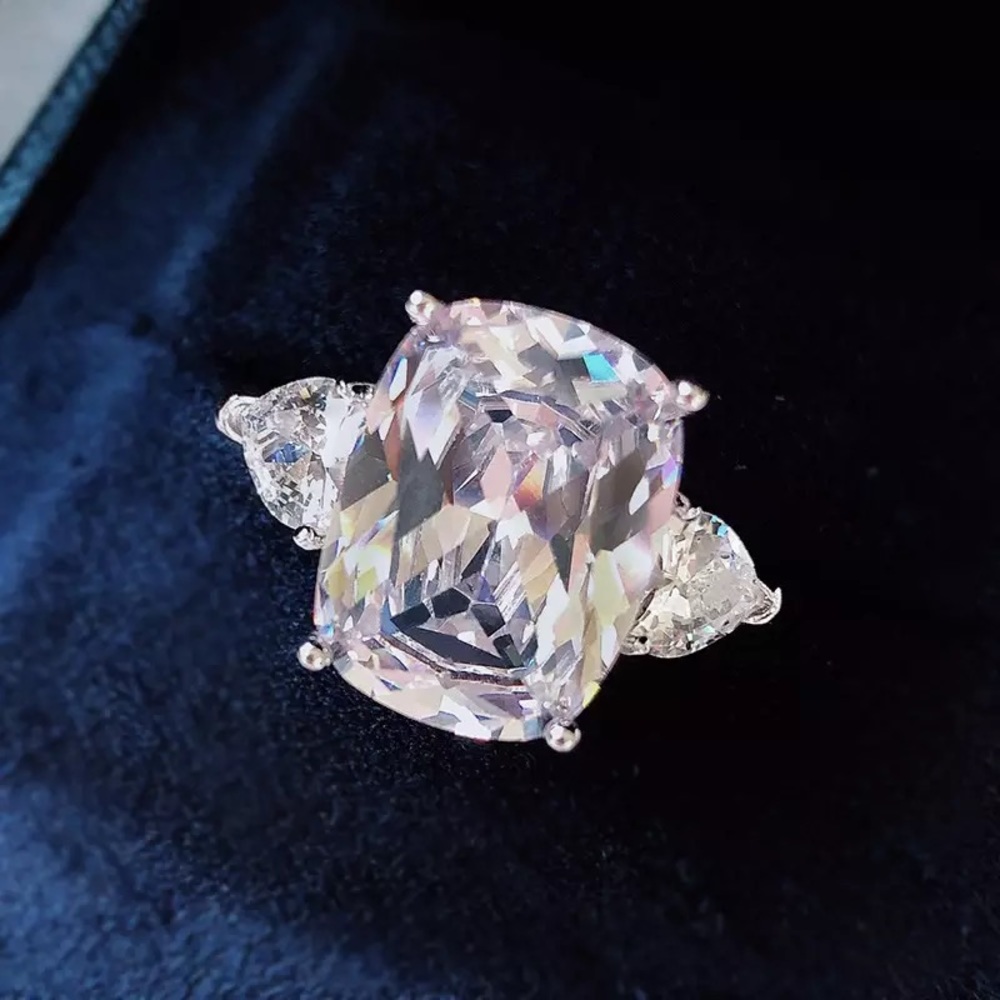🛳 3Ct 11.7mm x 10mm Cushion Cut Austrian Crystal Solitaire Rings